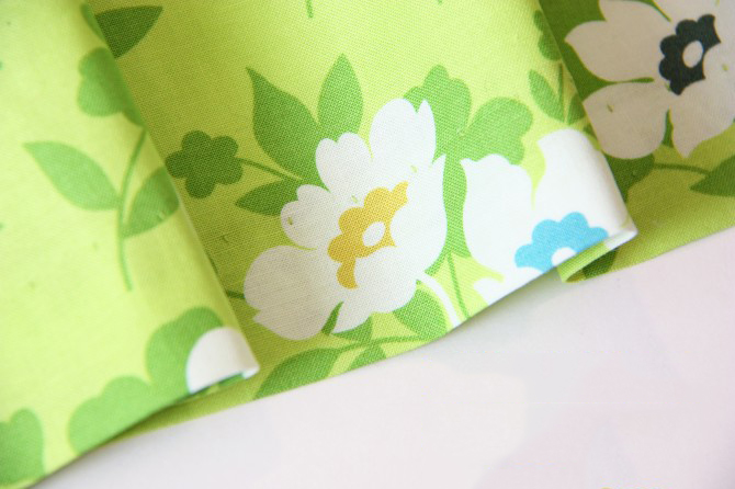 百褶裙有点大了解决小技巧,一条白色百褶裙有多好穿