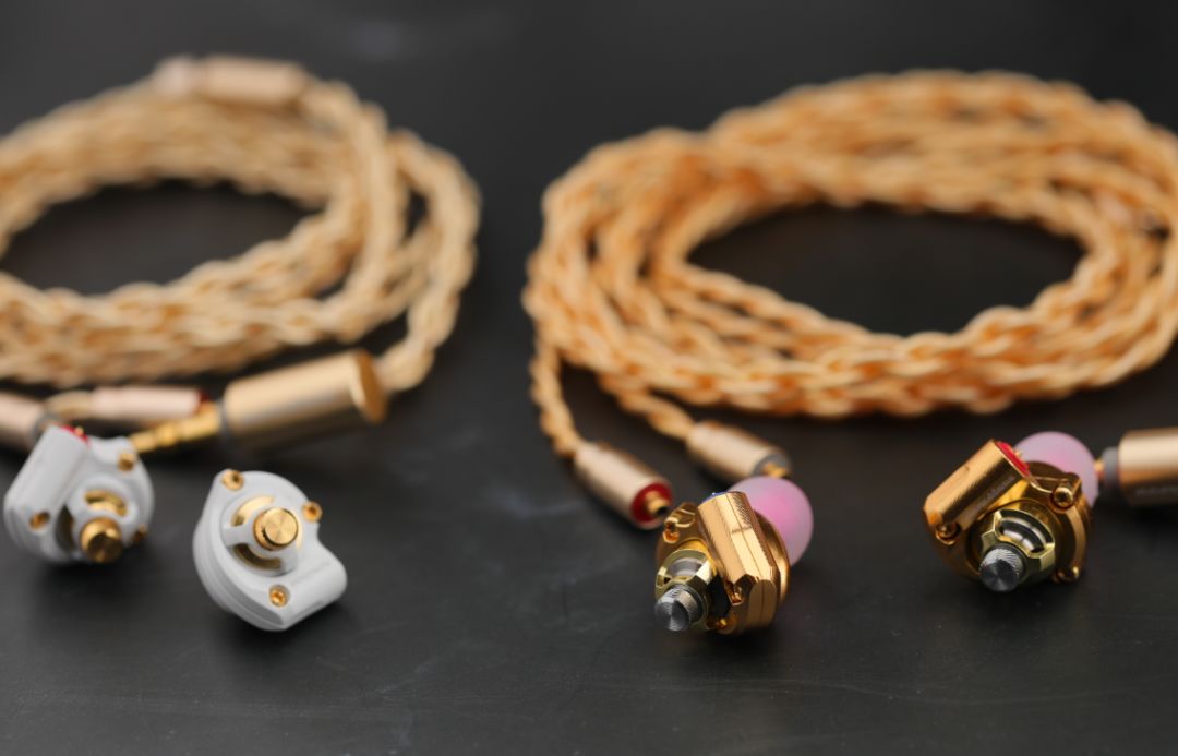 焕开箱丨冷门动圈日本AcoustuneHS1655CU1695Ti耳机两连开