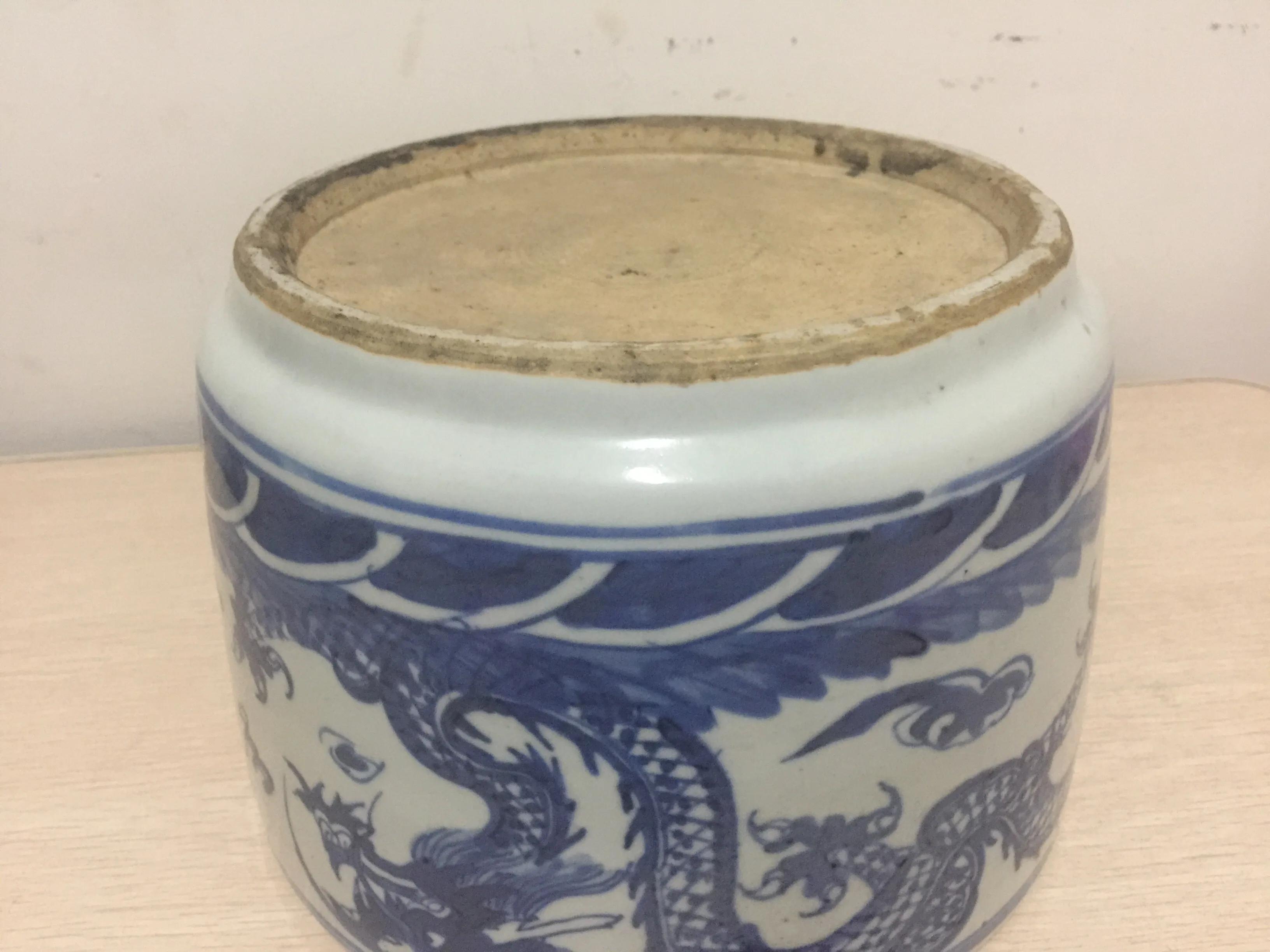 清中期青花三足兽头香炉,清中期开片瓷香炉