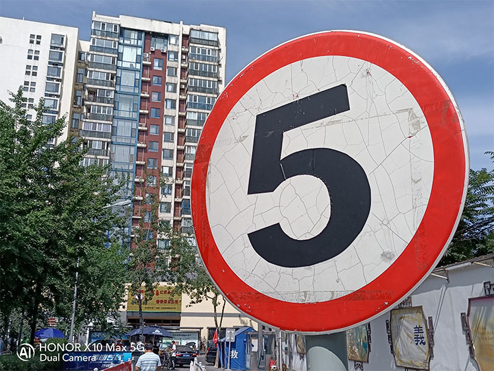 荣耀x10max和华为mate20x5g,5g大屏超能出击荣耀x10max图赏