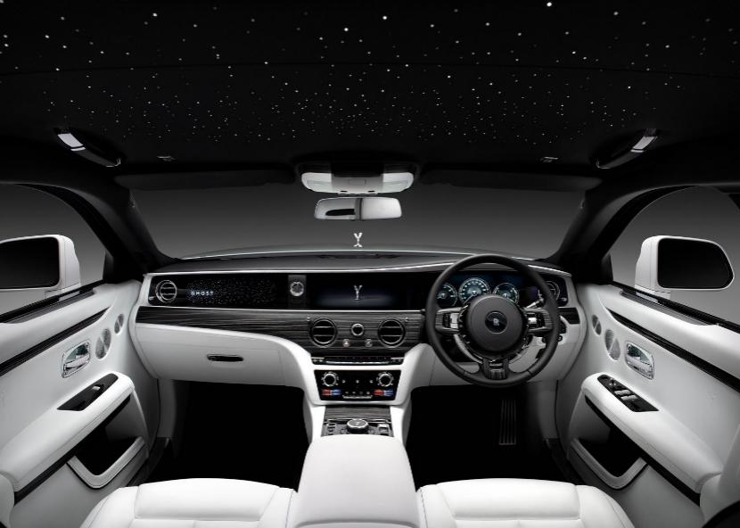 劳斯莱斯h9霸气出场,红旗h9仿劳斯莱斯