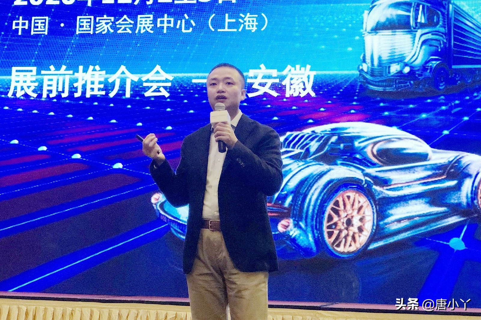 线上线下联动活动,线上线下同步进行