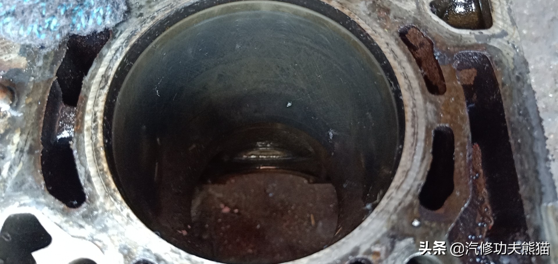 百年大众汽车品牌毁于烧机油？烧机油并非绝症，看看这台进口夏朗