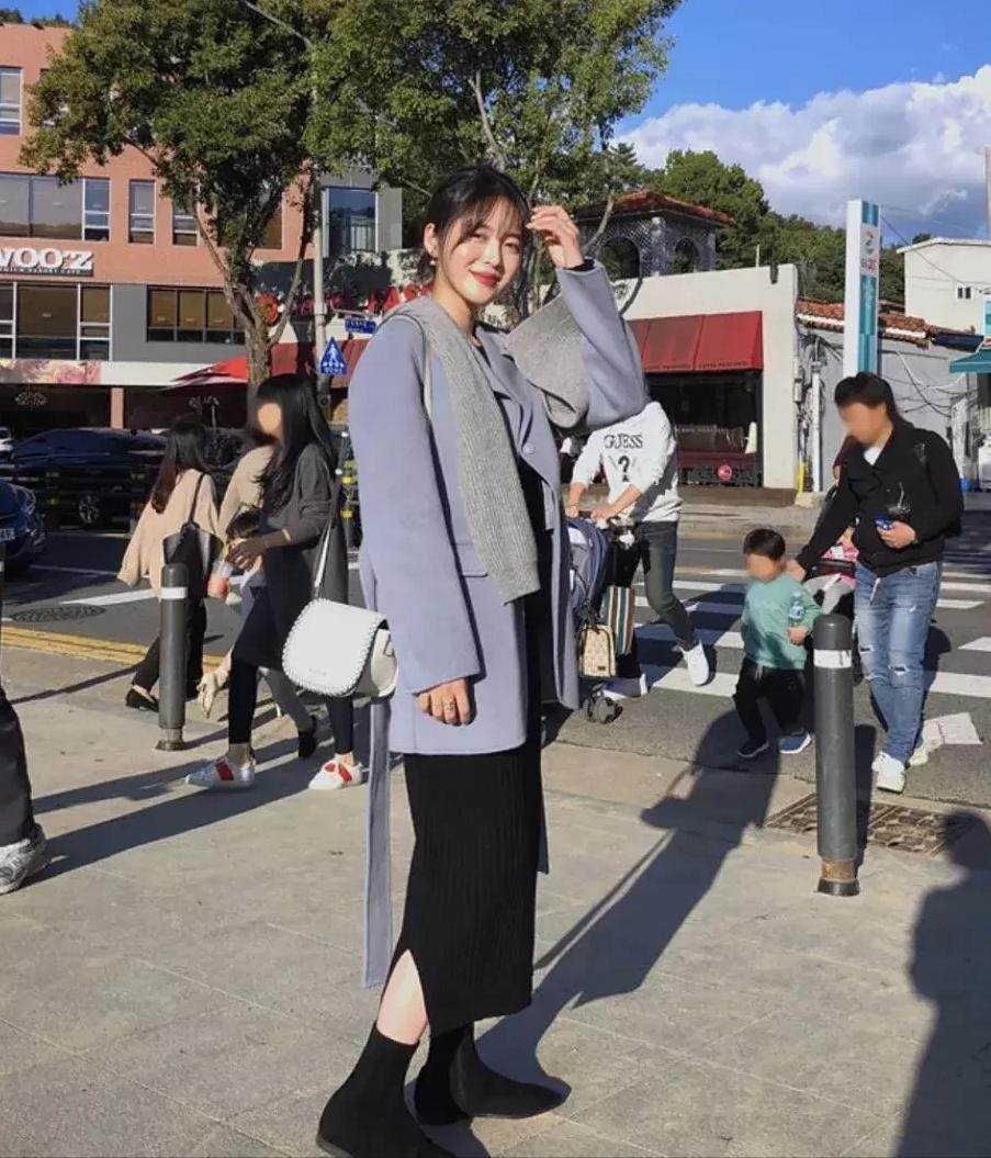 多种颜色不同穿搭风格轻松搭配,搭配参考一波简约耐看的穿搭示范