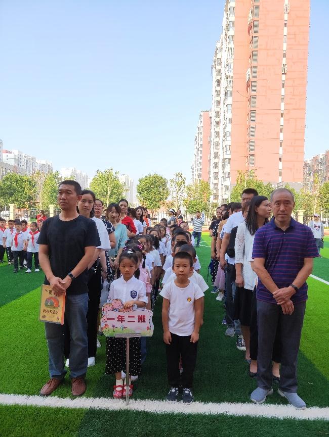 南金实验学校开学,路南实小金岸红堡校区