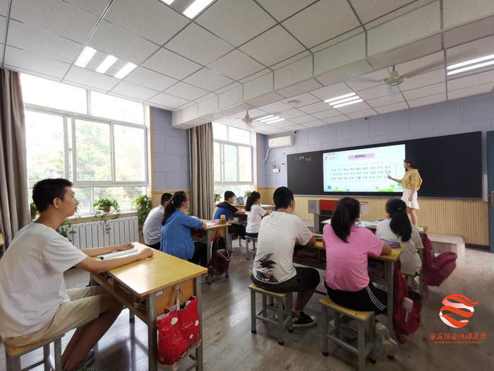 体验“特教老师的一天”体会他们的别样教学和不为人知的酸甜苦