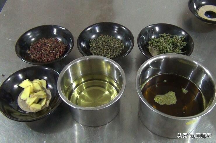 花椒油是凉菜用还是热菜用,凉拌花椒油制作方法