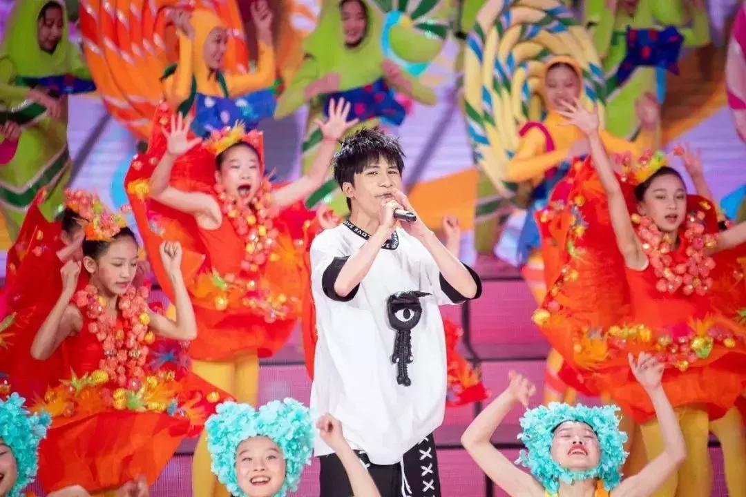 央视六一开场快乐向未来,2019央视儿童节晚会快乐向未来