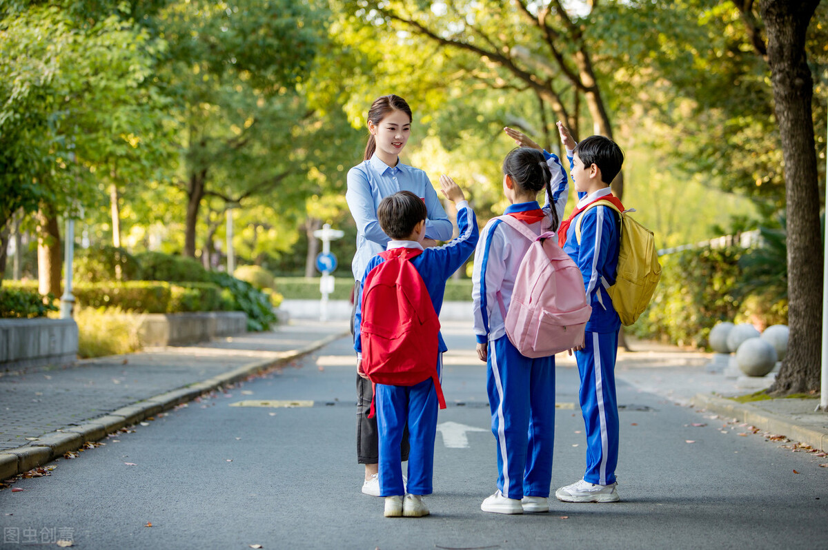 开学倒计时，七年级新生怎样快速适应初中？名班主任来支招