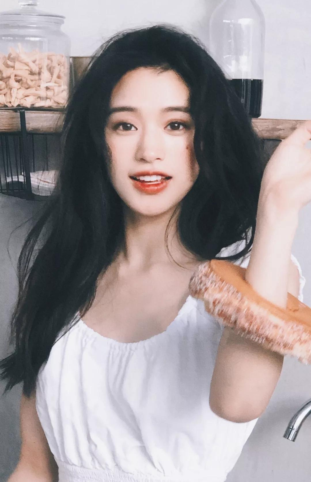 女人变美靠发型,变美烫发型