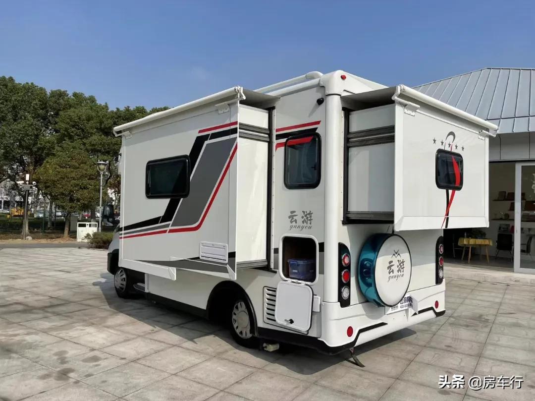 进口依维柯69.99W起，双拓展+全铝车身，云游新车也太香了