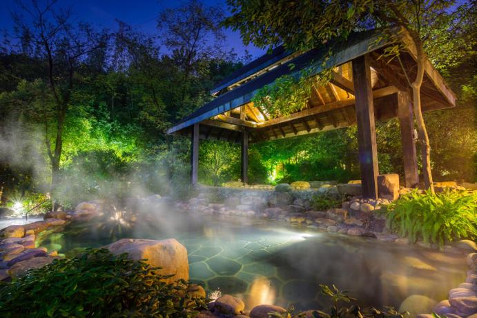 重庆融汇温泉童话里,重庆融汇温泉和统景温泉哪个好