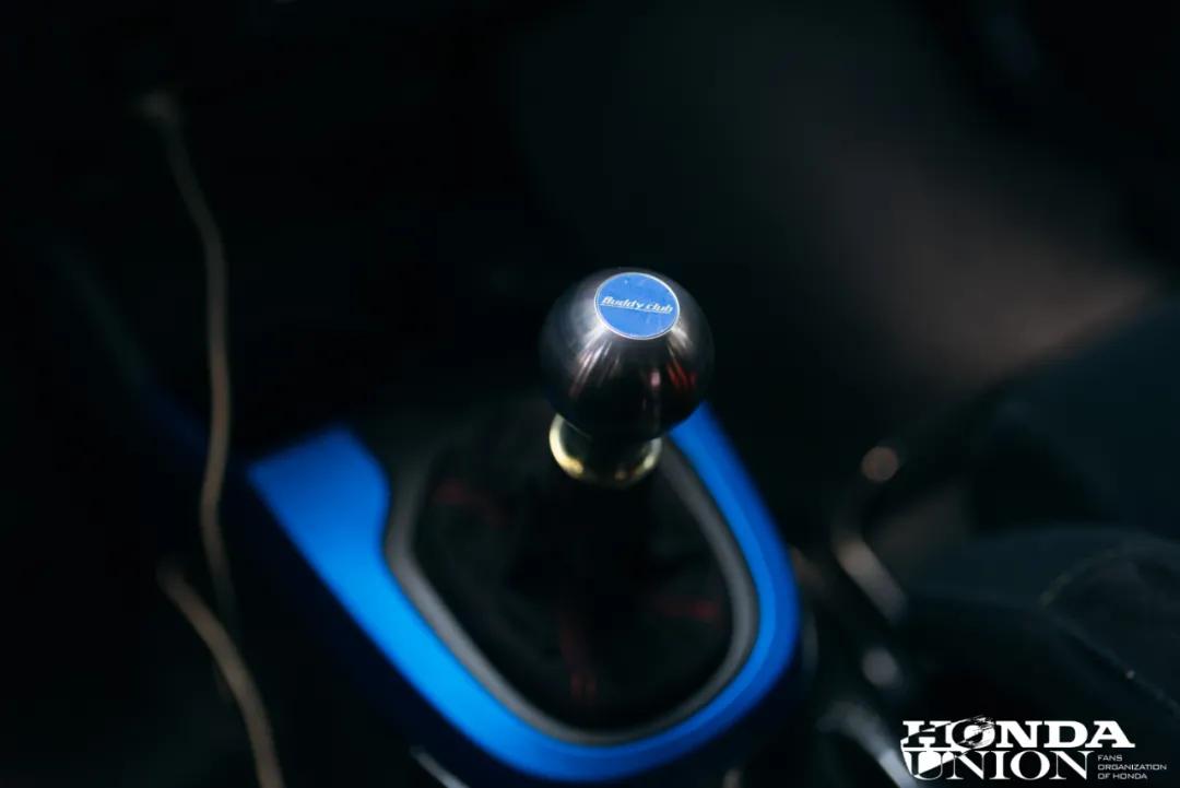 本田飞度适合男孩子开吗,本田飞度适合家庭用车吗