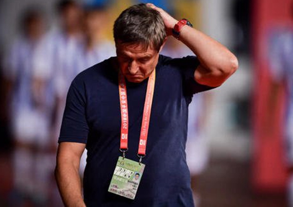 更换主帅,富力扎哈维4战斩5球