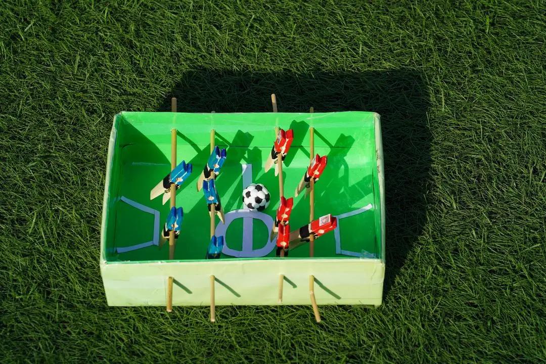 手工足球内马尔,足球diy画画