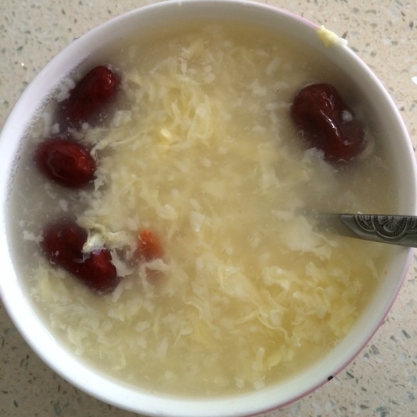 酒糟煮鸡蛋的功效与作用,酒糟煮鸡蛋有营养还是米酒有营养