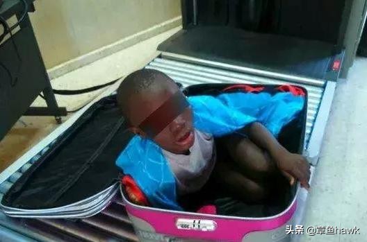 机场安检奇怪的行李,机场安检看到行李箱的奇怪东西