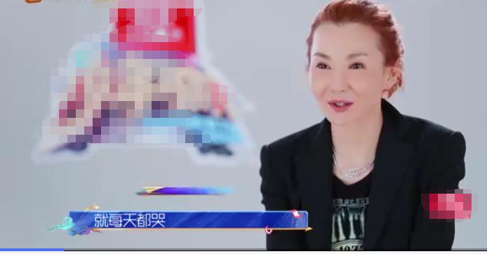 张曼玉综艺节目哭了,张曼玉哭着哭着就笑了采访