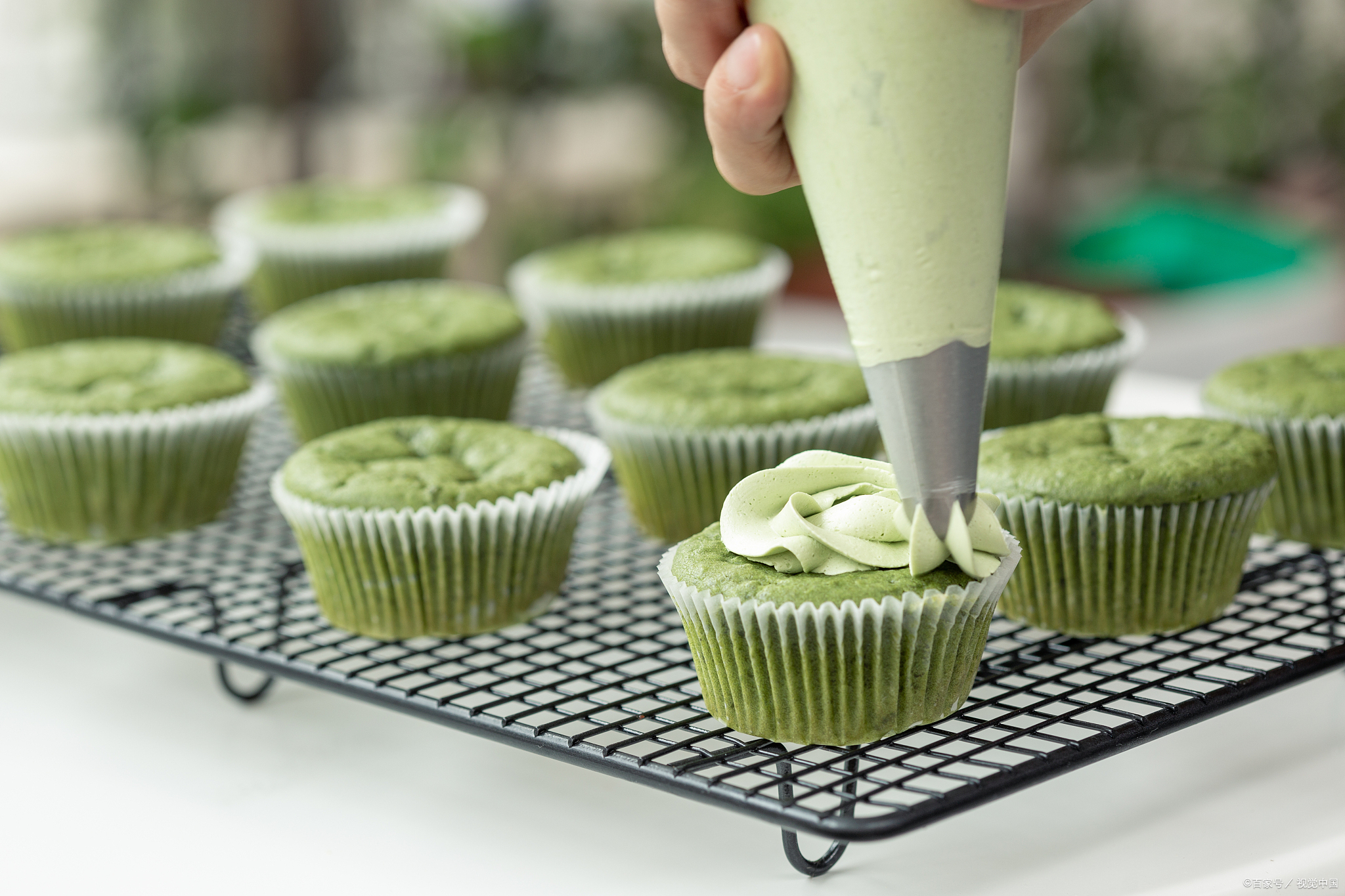 爱拉夫哟零食连锁高颜值进口零食测评