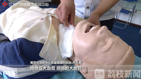 户外中暑突发事件的处理方法,中暑急救处理原则