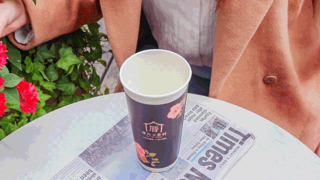 会喷火的“炙烤奶茶”来台州了，敲碎了更好喝！