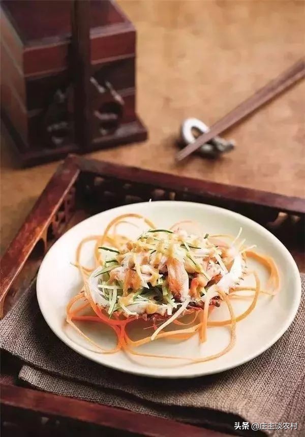 年夜饭都吃哪些菜比较好,年夜饭必须吃的菜都有哪些