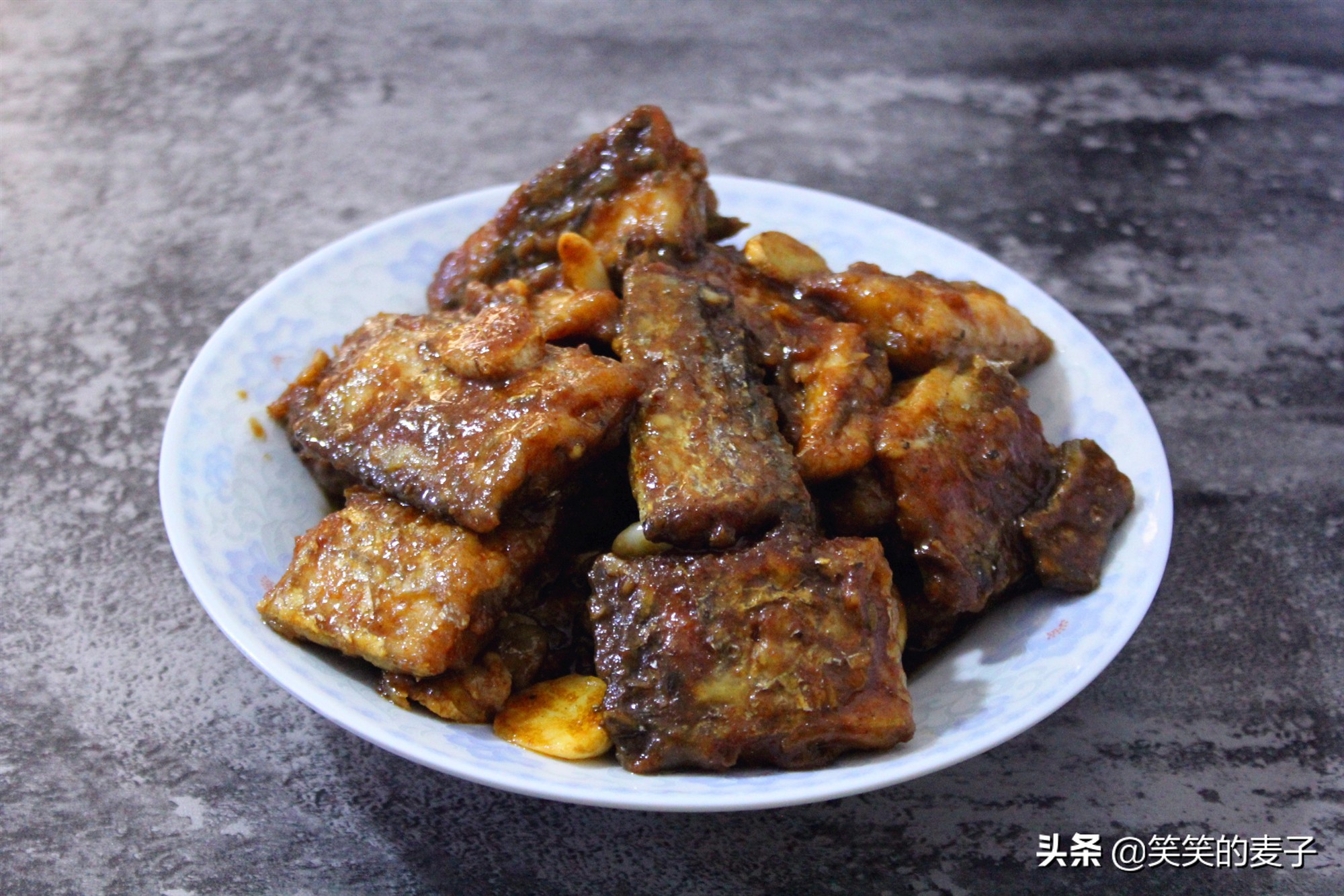 煎鱼怎么煎好吃不破皮视频,煎鱼怎么做才不脱皮