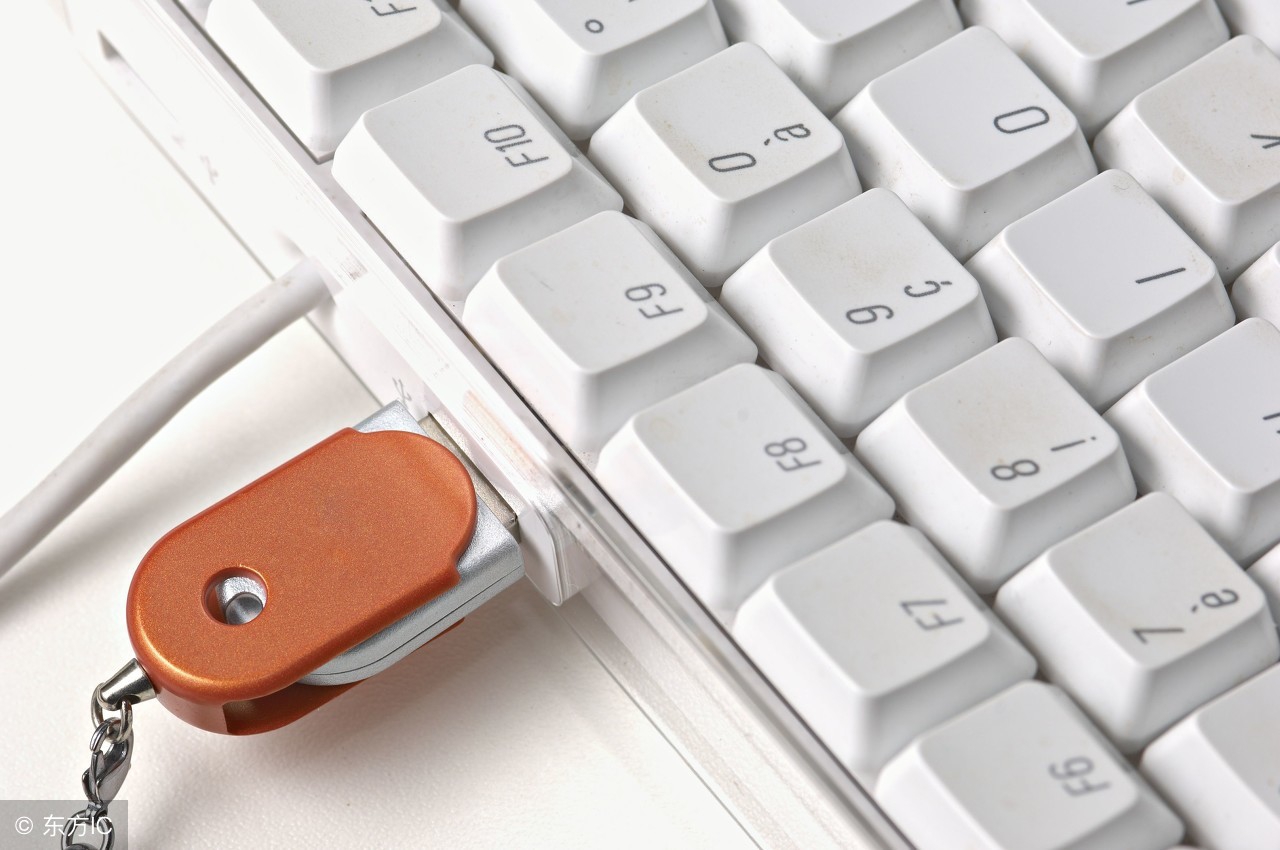 可以修改原始考勤记录数据的是哪种人脸指纹考勤机？