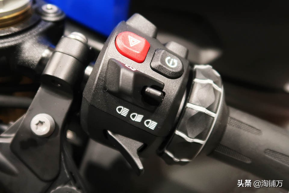 最新款宝马s1000rr沉浸式体验,宝马s1000rr新款跟老款选择