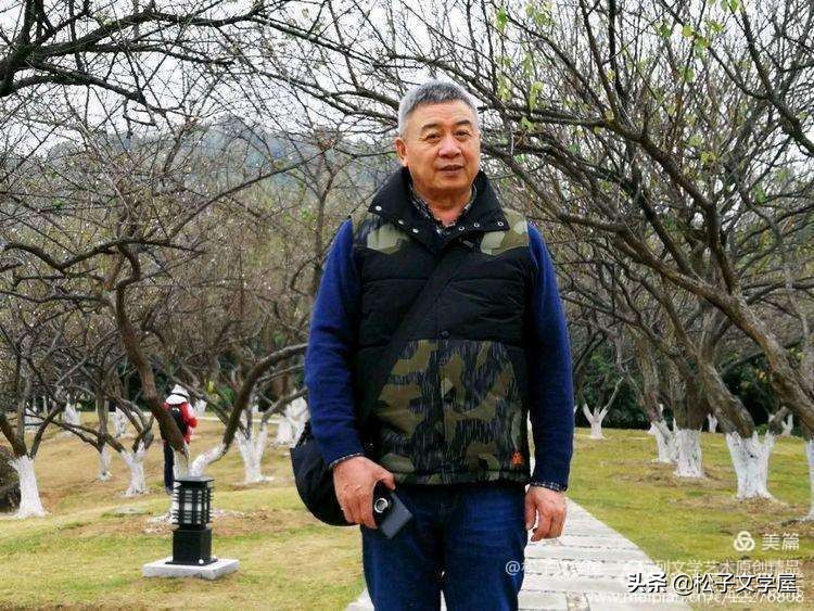 读王春《温暖的霞光》有感