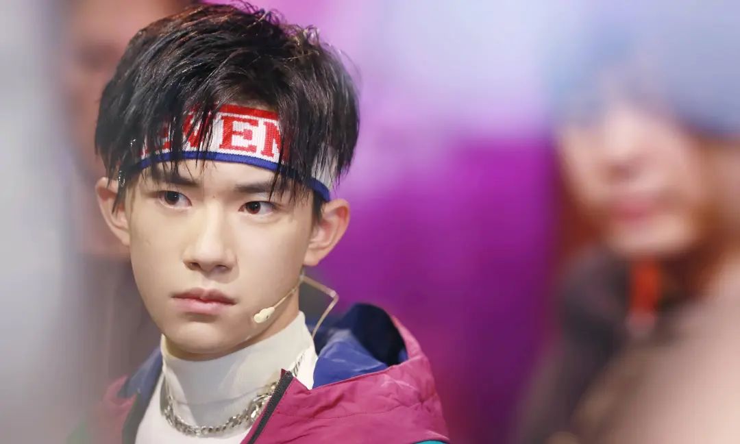 易烊千玺由国民弟弟变成实力演员,易烊千玺真实家境到底如何