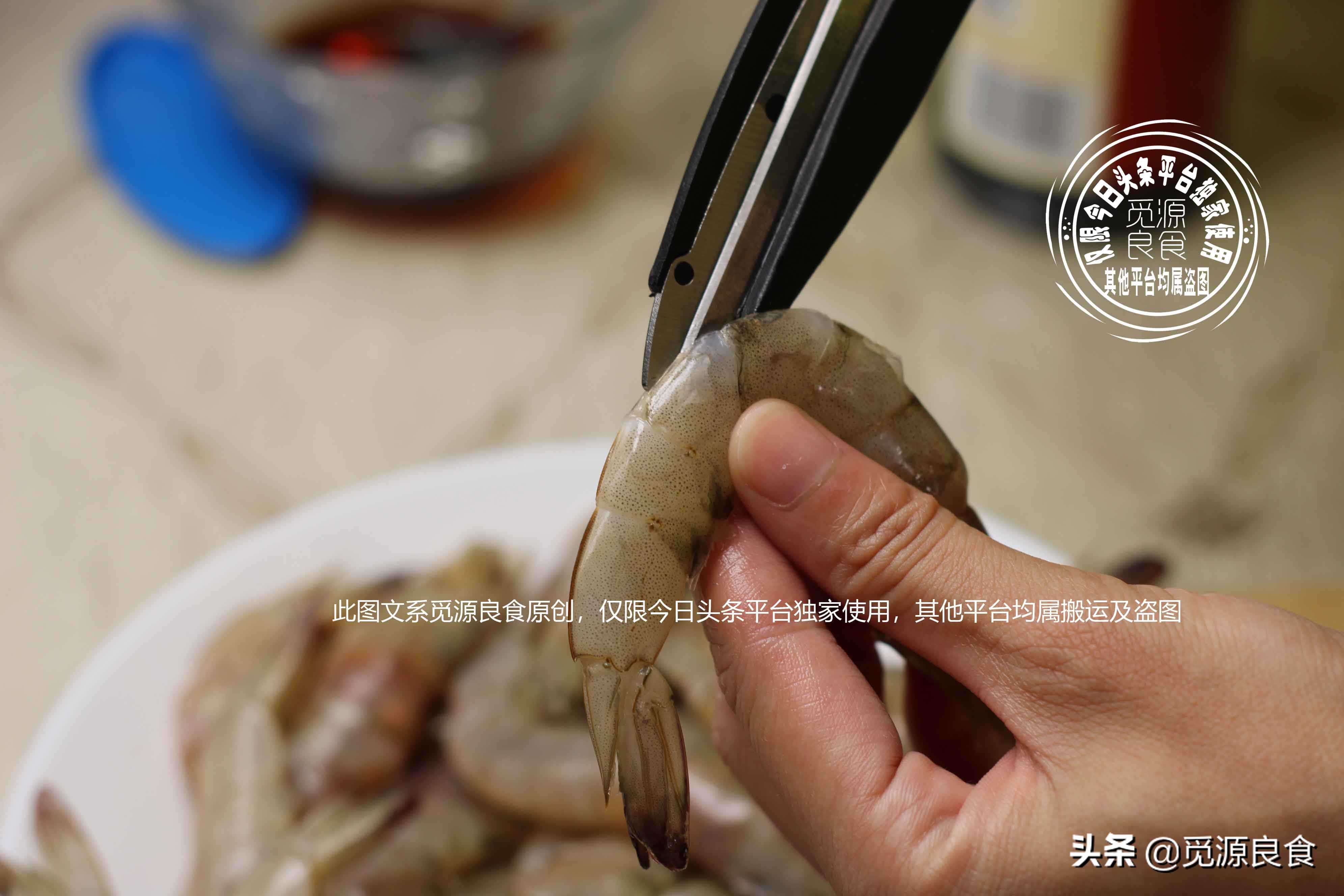 油焖大虾最正宗的做法步骤,油焖大虾最美味的做法教程来了