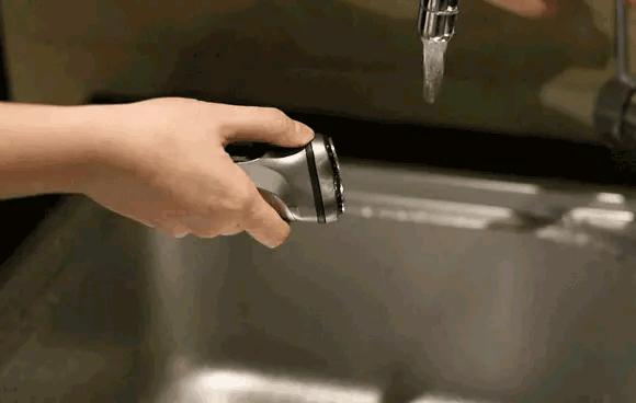 剃须刀手动罗永浩,罗永浩带的第一款剃须刀