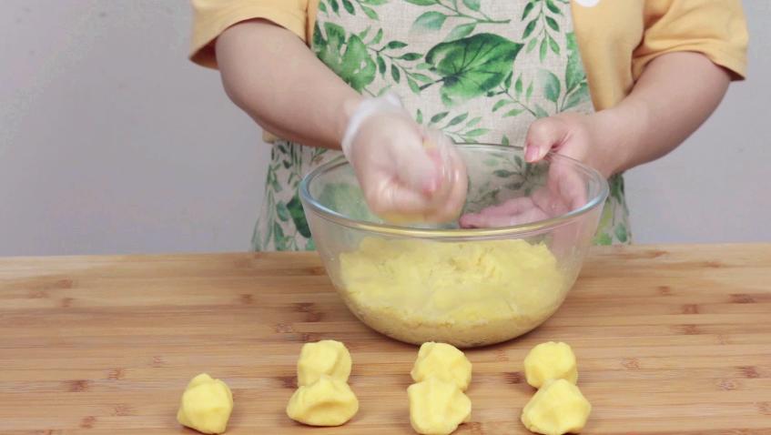 最简单的绿豆糕怎么做好吃,怎样做的绿豆糕才好吃