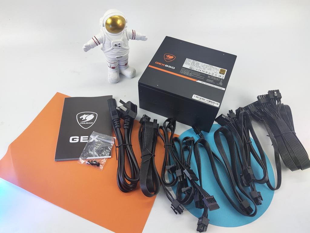 骨伽全模组电源智能静音降噪强劲稳定输出