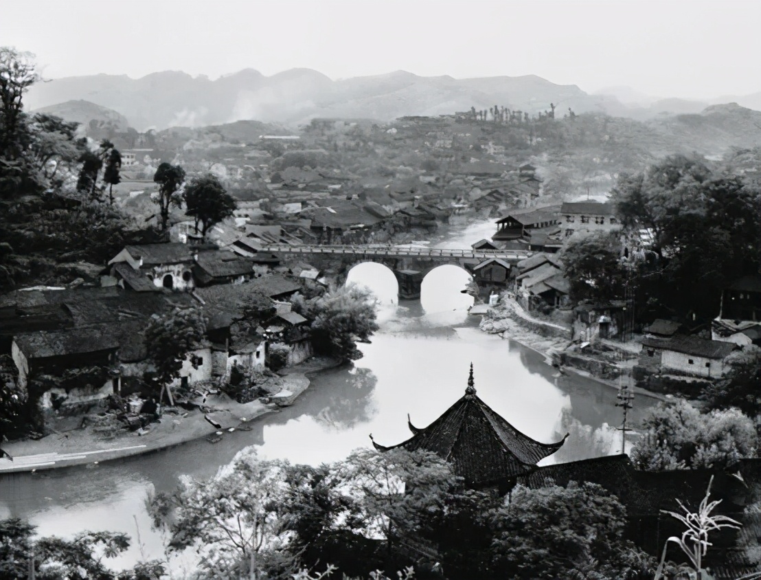 一本书一杯水一支笔,一本书一杯茶一份温暖