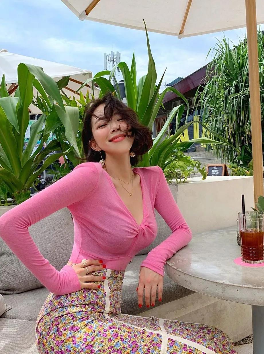 ins最火的欧美博主高级穿搭,ins很火的韩国穿搭博主