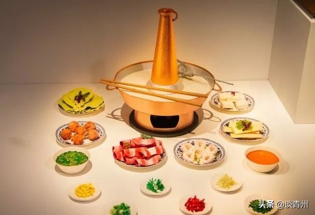 中国人烧给死人的纸扎，登上巴黎设计周，还被法国的博物馆收藏