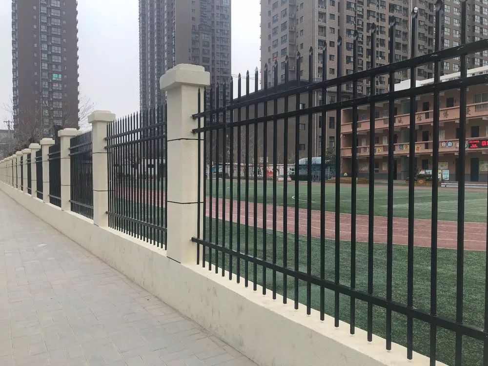 远东二小名校六年级,远东二小艰难的上学