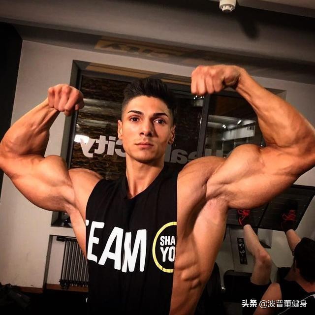 哑铃卧推能练到整个胸肌,哑铃卧推没有平衡感怎么办