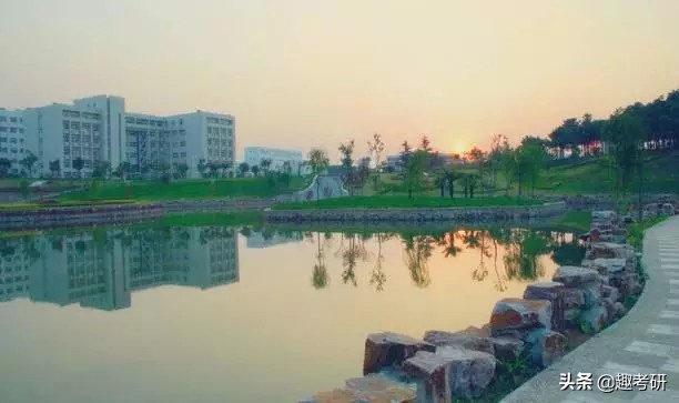 江苏大学，一个无论毕业多久都想回去的地方