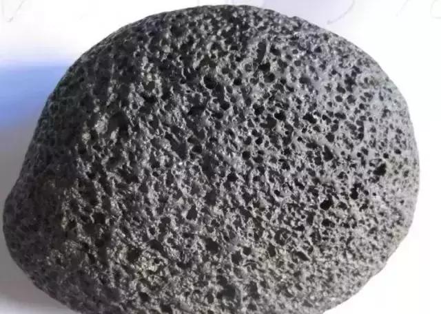 怎样辨别一块石头是玉石,怎样辨别一块石头是不是陨石