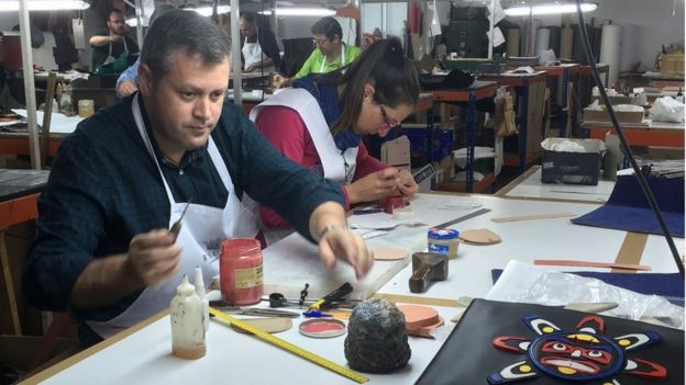 说真的，少背点coach，你交的智商税都撒满黄浦江了，你知道吗？