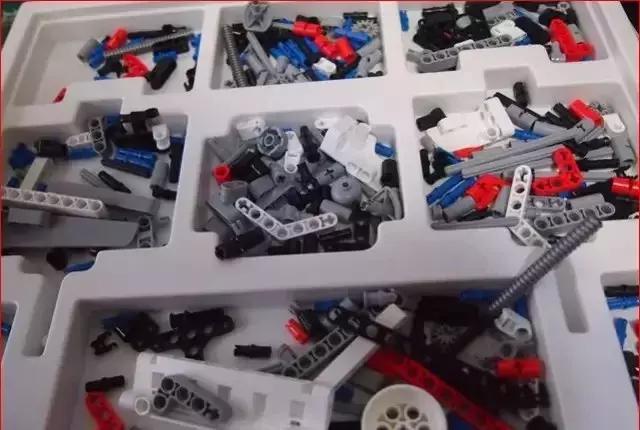 铟立方推荐|爱有一万种表达方式,而你只会发红包