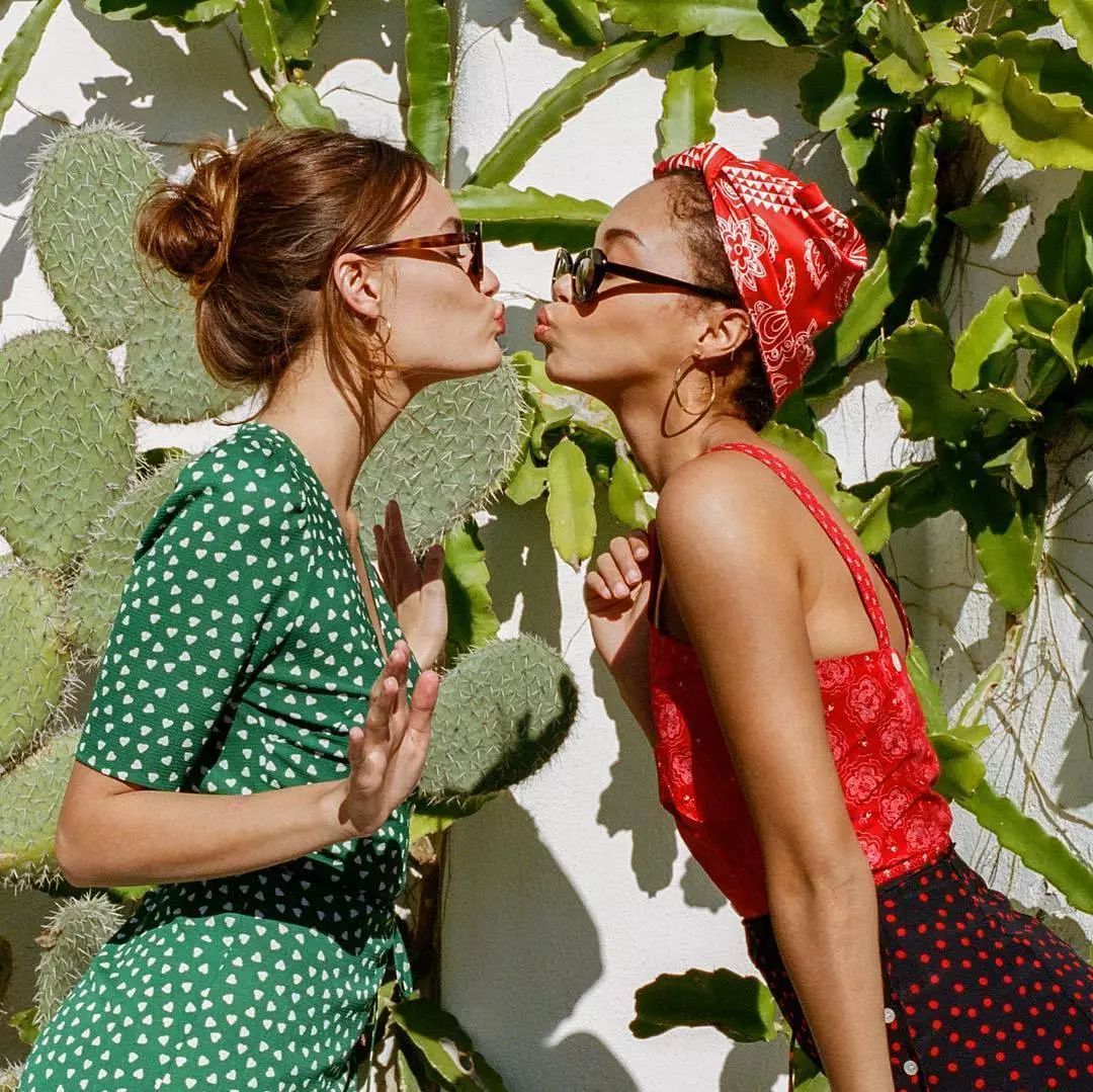 泫雅林允儿,泫雅衣品阁穿搭