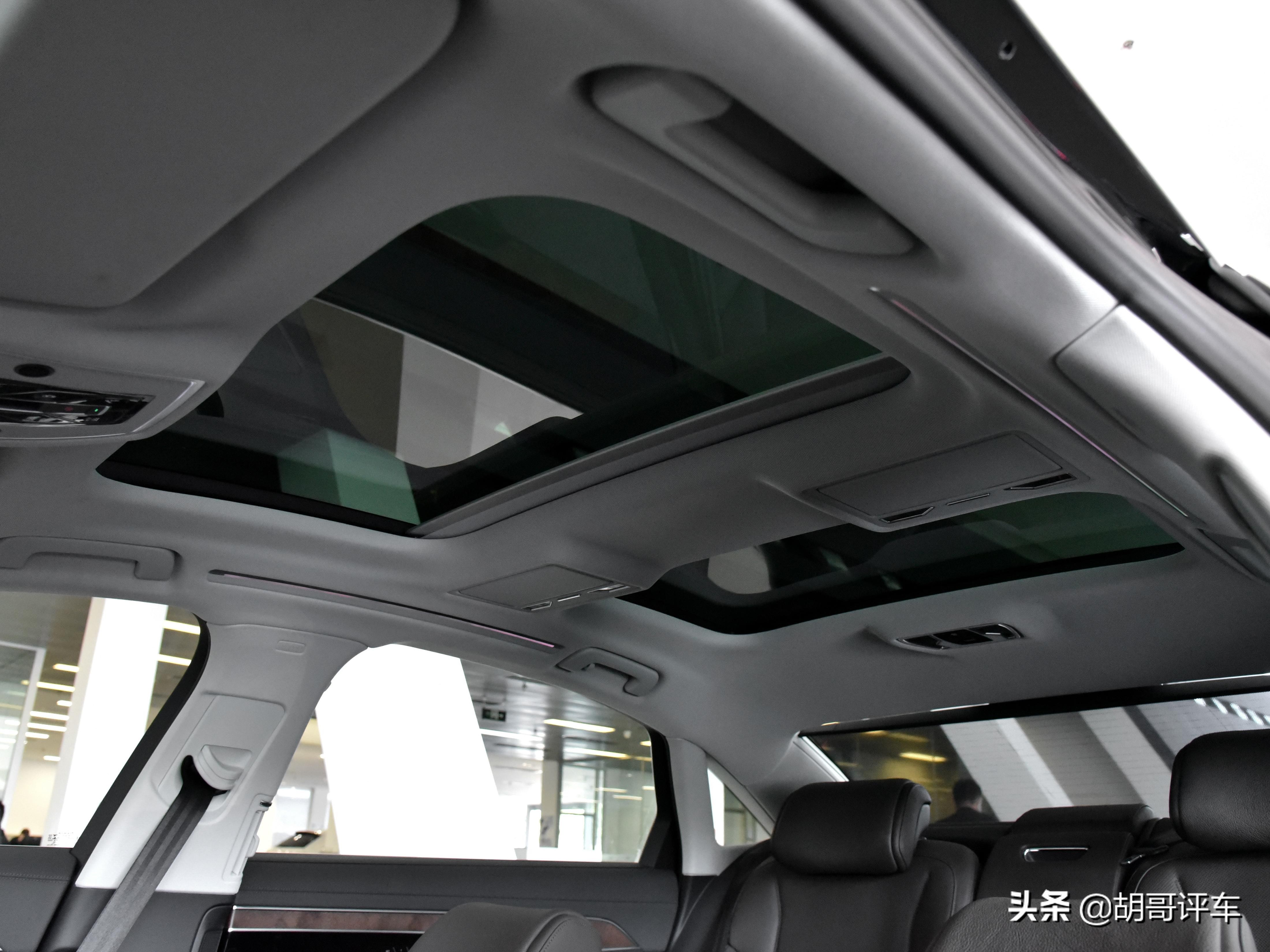 奥迪a850tfsi和55tfsi选哪个,豪华旗舰级轿车