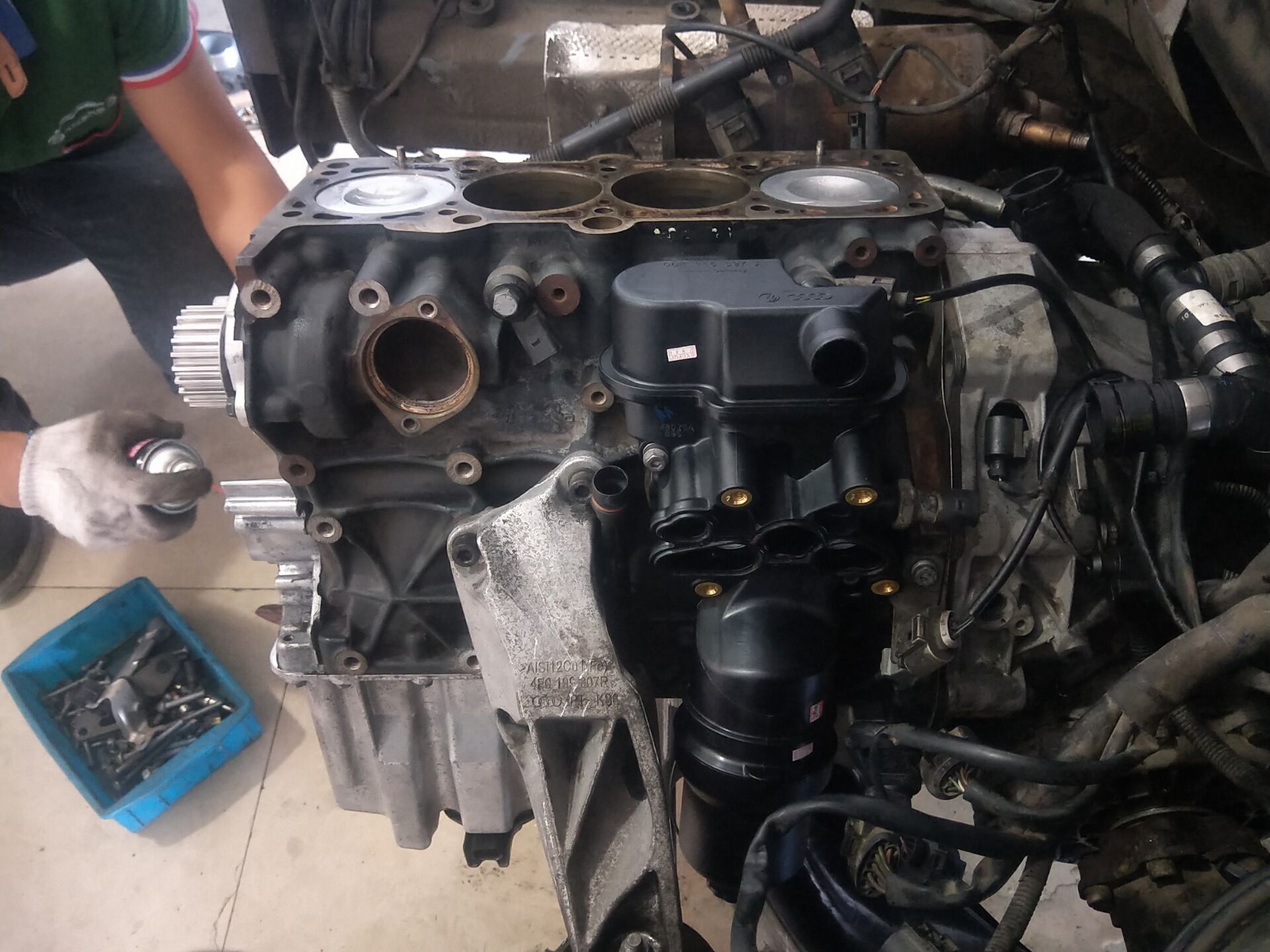 宁波车友奥迪,宁波哪家店专业维修奥迪烧机油