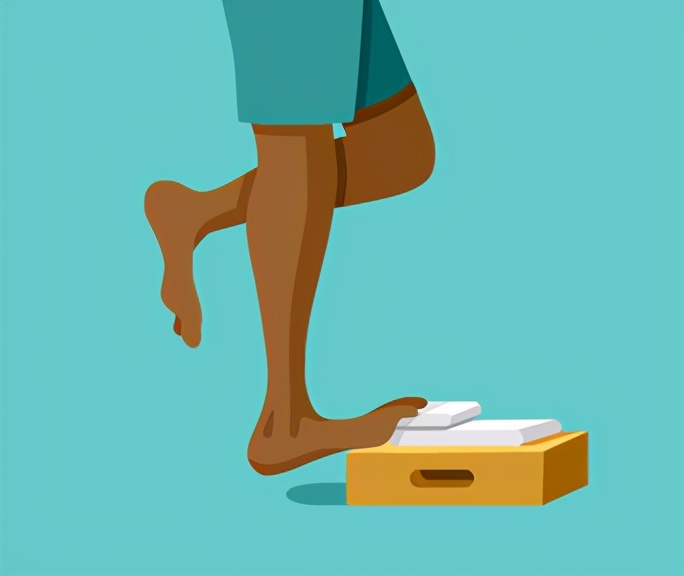 脚后跟骨刺一根筷子解决,脚后跟长骨刺是怎么回事