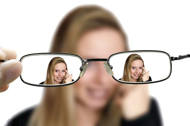 眼睛散光200以上有什么治疗方法吗,一直眼睛看不见是什么情况