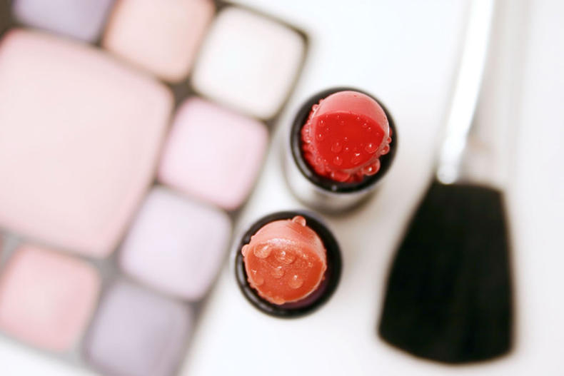 口红不掉色不沾杯口红推荐平价,大牌口红和平价口红有什么区别